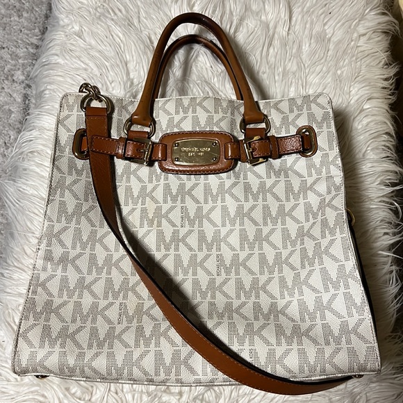 Michael Kors : Large Hamilton Tote bag. - Picture 3 of 8